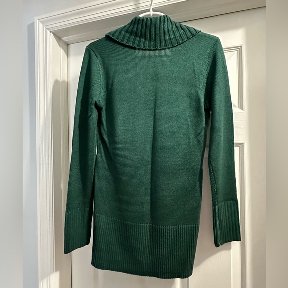 Women’s Venus sweater size small - Picture 6 of 6